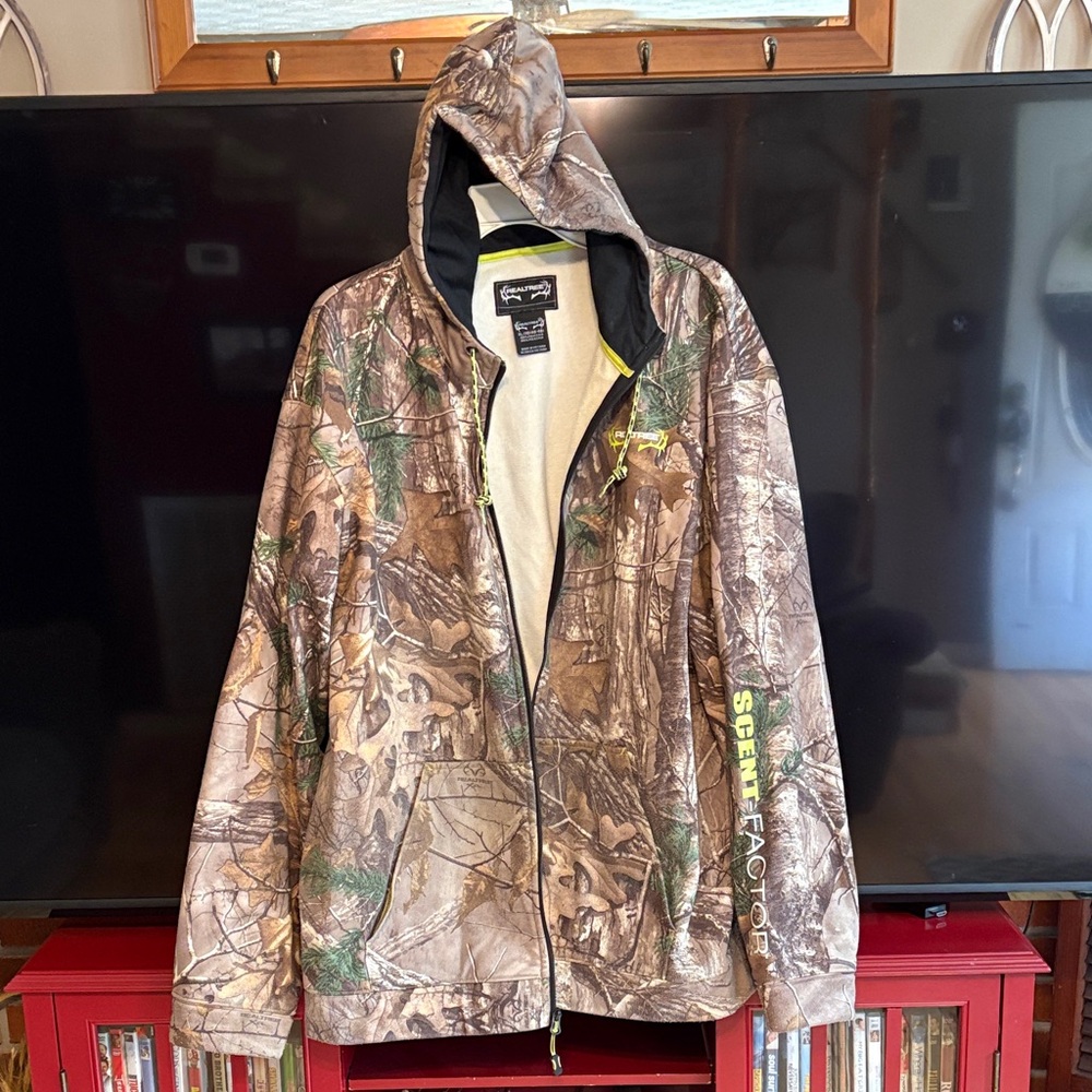 Realtree Camo Hooded Jacket